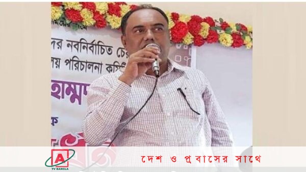 চিরকুট লিখে গলায় ফাঁস দিয়ে প্রধান শিক্ষকের আত্মহত্যা