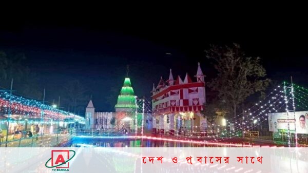 আজ মহাষষ্ঠী : পূজার আলোয় আলোকিত ব‌রিশাল