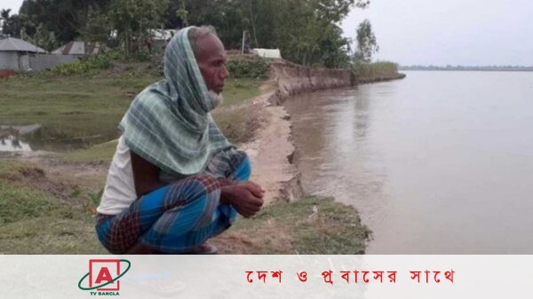 কুড়িগ্রামের ধরলা নদীর তীব্র ভাঙনের মুখে ৫ শতাধিক পরিবার