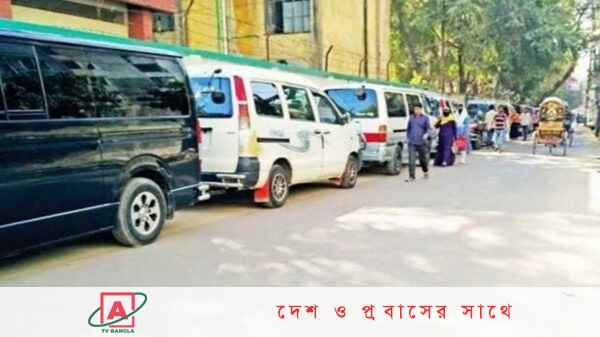 বরিশালে শুরু হয়েছে বাস ও থ্রি হুইলার ধর্মঘট