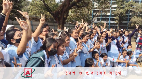 জিপিএ-৫ এর লড়াইয়ে শীর্ষে ঢাকা, দ্বিতীয় অবস্থানে যশোর