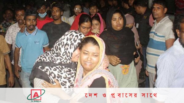 গুলিস্তানের সিদ্দিকবাজারে বহুতল ভবনে বিস্ফোরণে ১৬ জনের মরদেহ হস্তান্তর