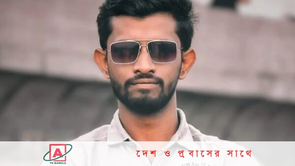 ফেসবুকে স্ট্যাটাস লিখে জাবি শিক্ষার্থীর আত্মহত্যা