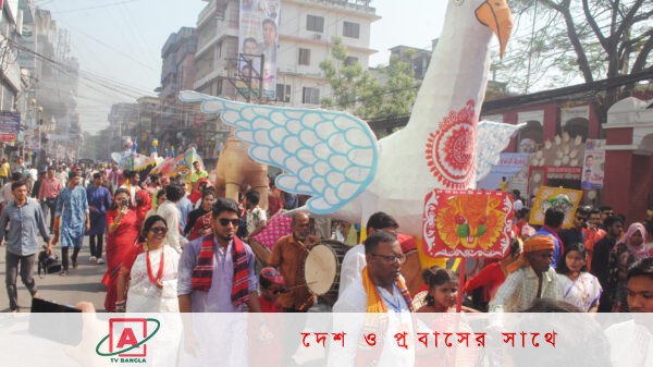 শুভ নববর্ষ ১৪৩০ বরিশালে মঙ্গল শোভাযাত্রা,মেলা সহ নানা আয়োজনে পালিত হয়েছে বর্ষবরণ উৎসব