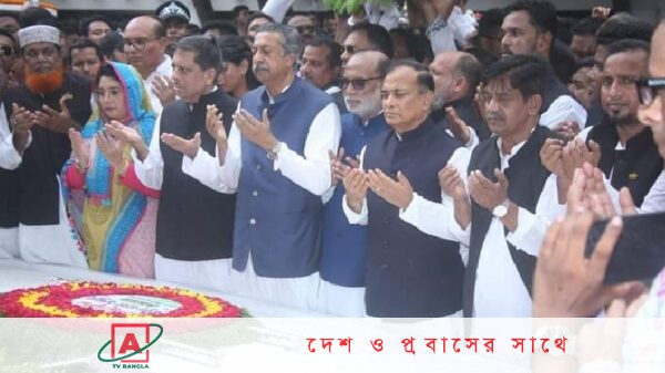 বঙ্গবন্ধুর সমাধিতে বরিশাল সিটির নতুন মেয়রের শ্রদ্ধা