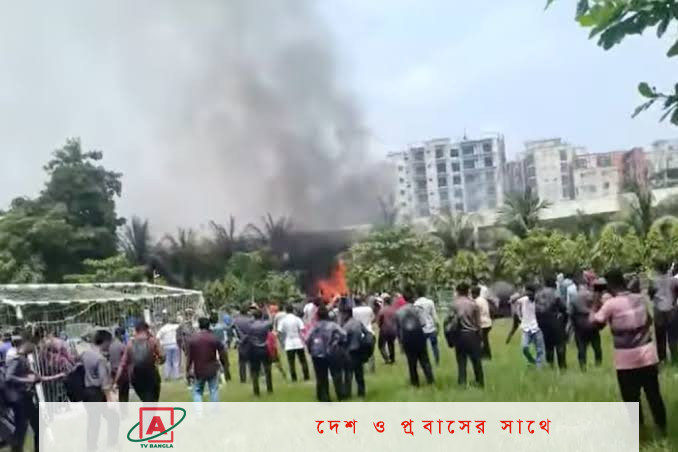 রাজধানীতে বিমান বিধ্বস্তের ঘটনায় পাইলটসহ কমপক্ষে ১৯ নিহত